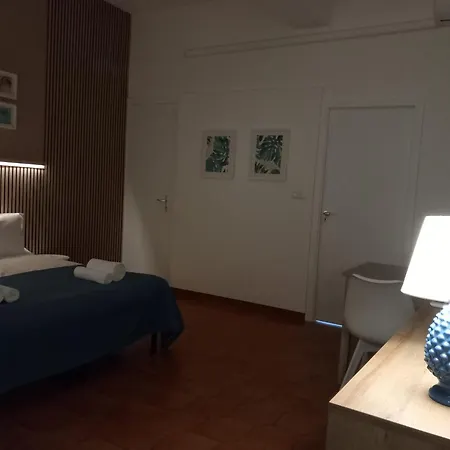 Apartment Fronte Mare Barcellona-Pozzo di Gotto